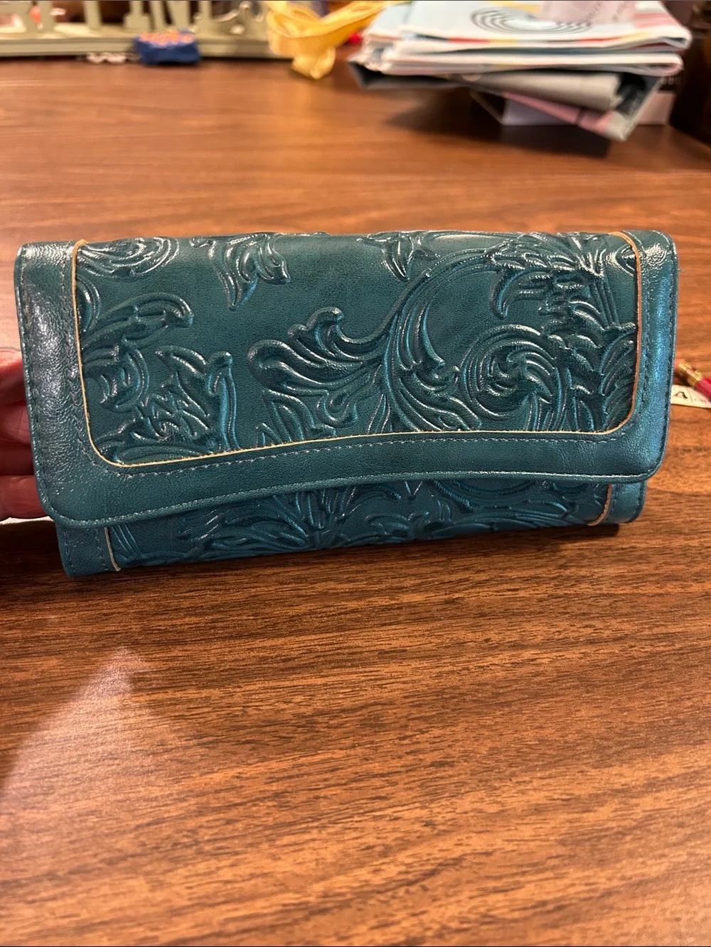 Women's Embossed Leather Card & Key Holder in Teal